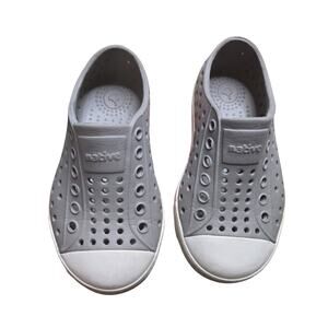 Native Green Gray Jefferson Slip-On Shoes Size: 7